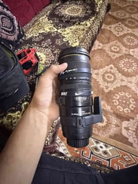 نيكون ٦١٠ • ٧٠-٢٠٠ f2.8 • ٦٤ جيجا