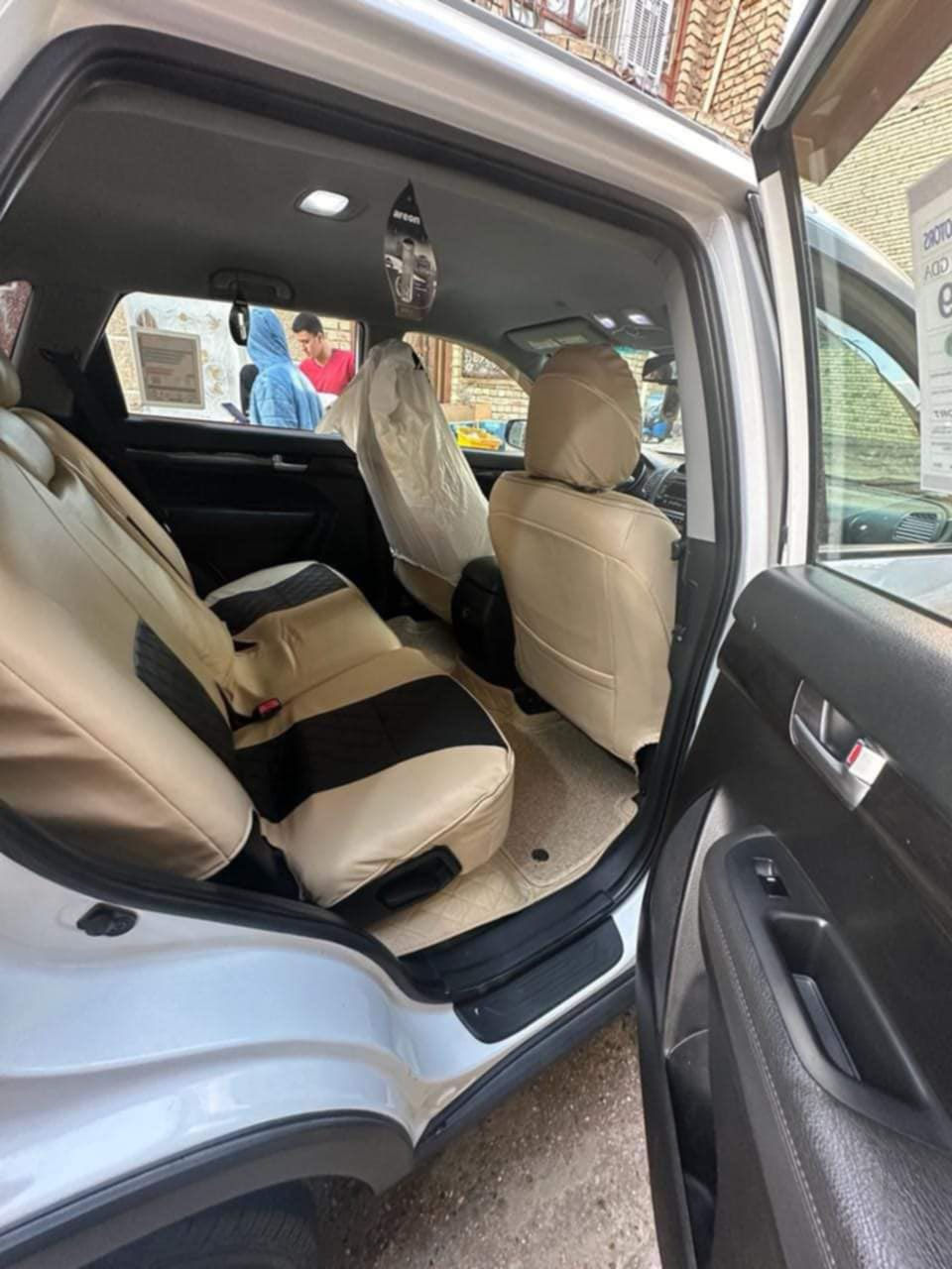 سورنتو 2014 شكل 15
سياره مكينه 4
5 راكب
سياره خير من الله 
مابيها نقص 
السعر 140  مكاني بغداد الشعله
***********
