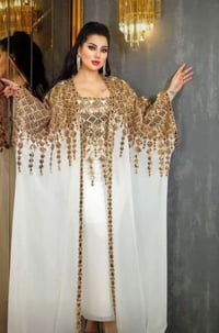 ملابس • الشعب • قابلة تفاوض