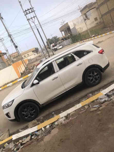 سيارة سورنتو للبيع او مراوس موديل 2018 
سيارة عائلية 7 راكب محرك 3500 ما مبدل بيها اي شي بيها صبغ 5 قطع 

السعر 185 مكانها شطرة ذي قار السيارة باسمي والسنوية لل28 

للاستفسار ***********
