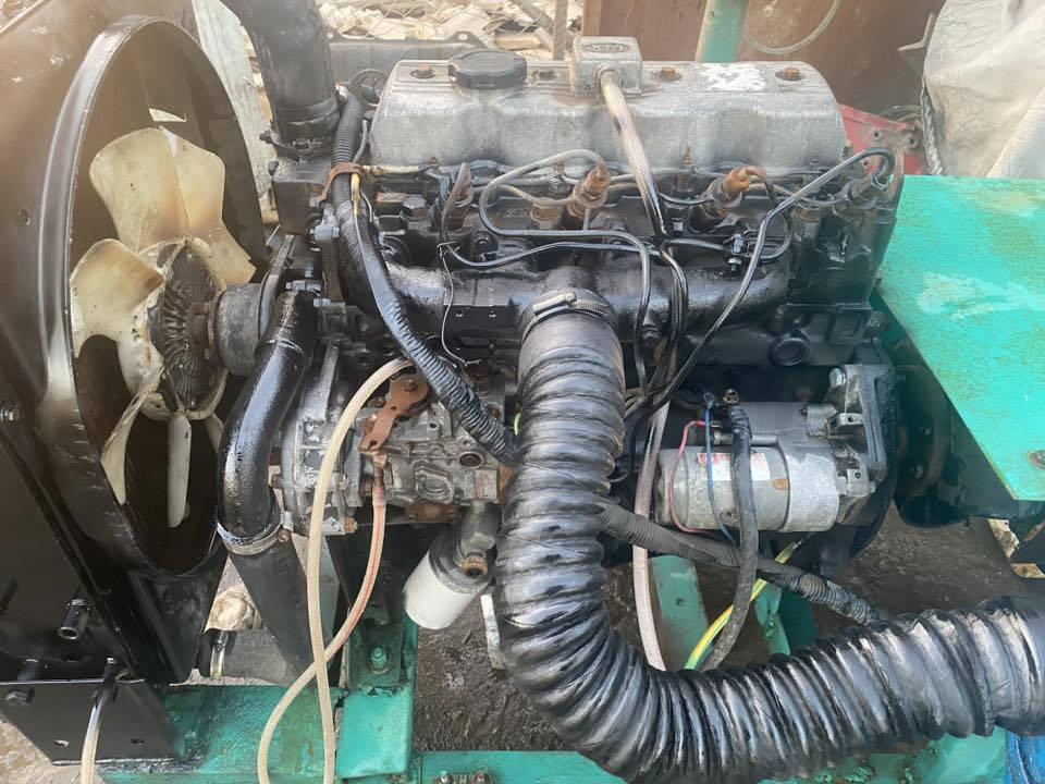 السلام عليكم مولدكيا اسيا راس التوليد 18 كيفي ثري فيز مولده شغاله وجاهزه لاتبخير ولا تنقيص السعر 14 ورقة العنوان الناصرية رقم ***********
