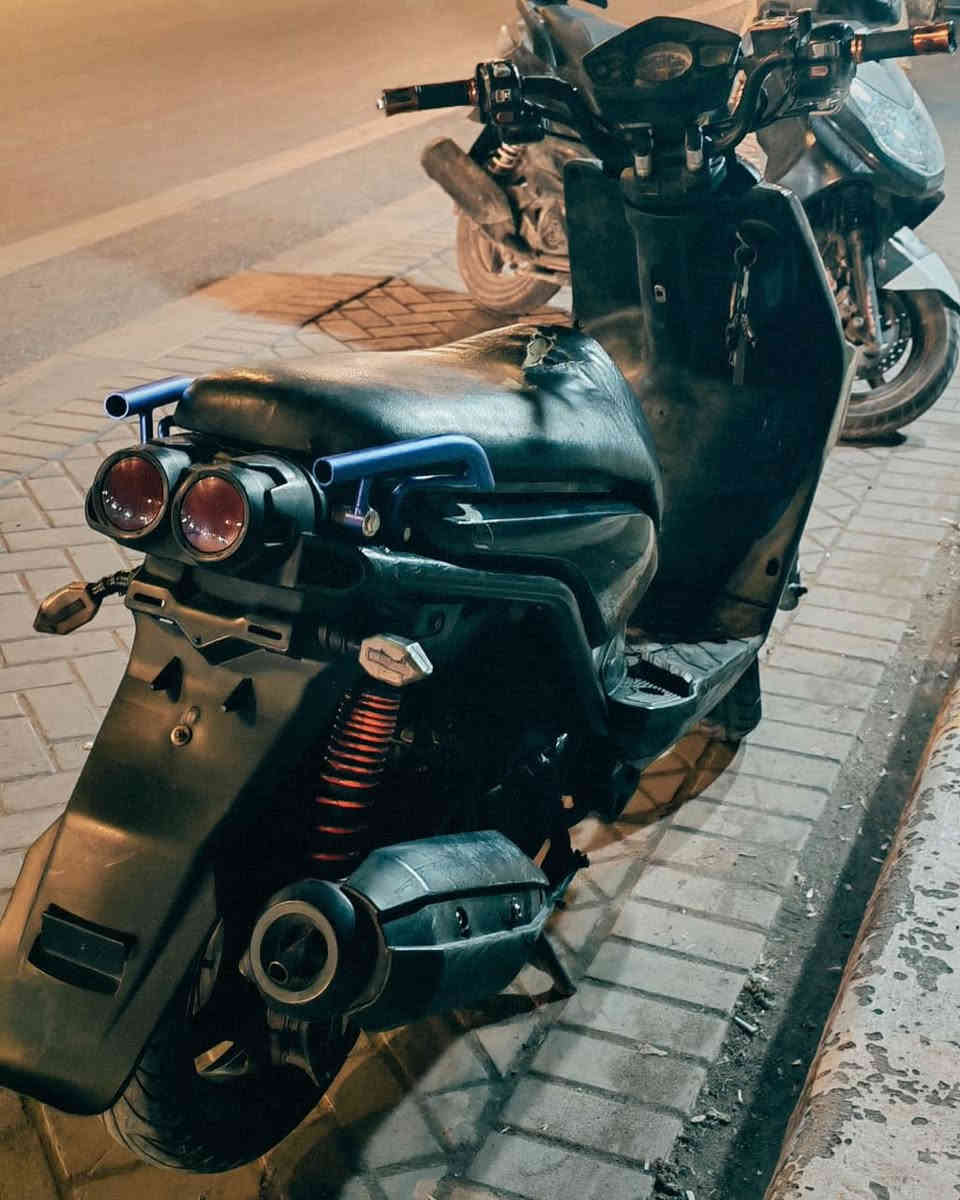 السلام عليكم درجه سكنس جيلي البيع كفرات كلهن رقم واحد اكلج امامي رياضي خلفي رياضي شلعه معدل مكاني مدينه صدر رقم موبايل ***********
