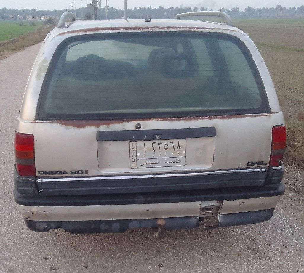 السلام عليكم للبيع أوبل اوميكا مديل 92 رقم قادسيه سنويه عضم مالكهه متوفي مسئول عن السرقه والطلب العشائري محرك اوكير حجم 2000 نضيفات حداديه جديده تخم تاير جدد السعر 11 ورقه العنوان دوانيه قضاء الشامية التواصل اتصل ***********
