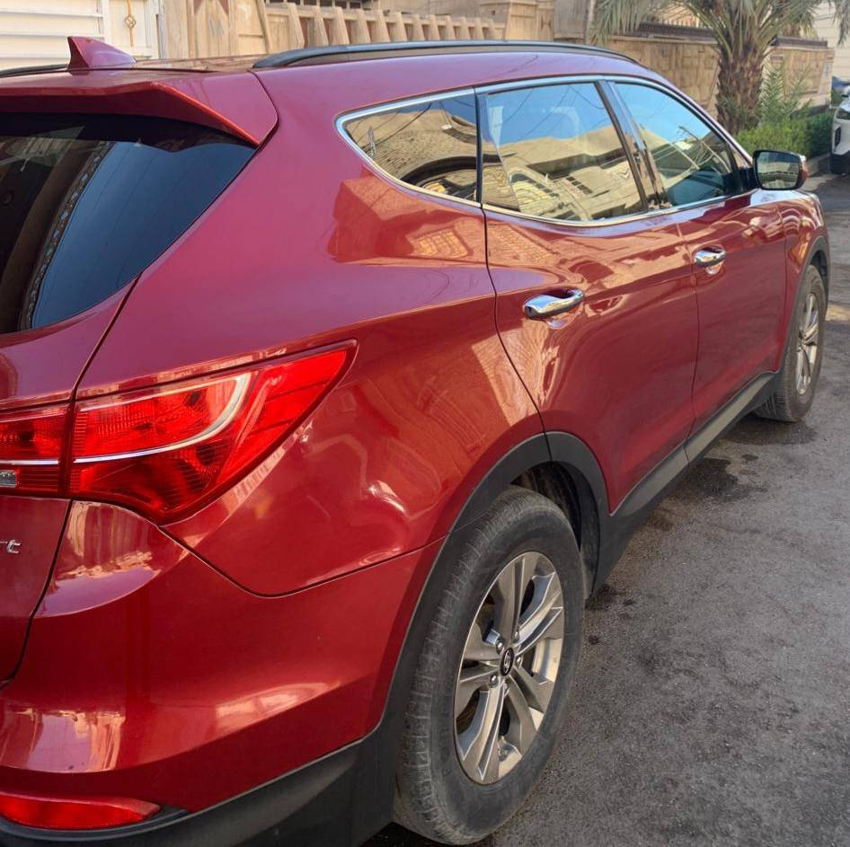 سنتافي سبورت موديل 2016 
4 سلندر وارد امريكي و الحادث موضح بالصور بنيد حادث سطحي مبدل بلادي رقم بغداد مشروع وطني السيارة بأسمي تحويل ثاني يوم السيارة فول مواصفات بأستثناء البنوراما كير محرك مكفول و مامفتوح بي برغي .
المواصفات :
بصمة تشغيل ، بصمة ابواب ، بصمة صندوق ، كشنات جلد ، حاملة اكواب ، كشن السائق و الراكب كهرباء ، كشنات تدفئة السائق و الراكب ، فول تحكم ستيرن جهتين ، تبريد شاشة مع شاشة صغيرة مع شاشة اعطال ، اواكس + بلوتوث + USB + حاكية + اوامر صوتية مع خاصية الرد على الهاتف ، رادارات جانبية ، اشاير لد بالمري ، لايت عدسه مع لد نهاري + بك لايت LED ، المرآة الوسطيه اوتو دم تعتيم ذاتي + هيترات بالمرآة الجانبية + اربعة انظمة قيادة : ايكو / نورمال / سبورت / كونفورت ، خاصية النزول من المنحدرات ، كروز مثبت سرعة ، بردات خلفية بلادية ، ويل كب كروم حجم 17 ، مع حساسات ضغط الإطار الرقمي ، كامره خلفية بلادية ، .....
رقم صاحب السيارة : *********** 
واتساب + اتصال 
بغداد البلديات
