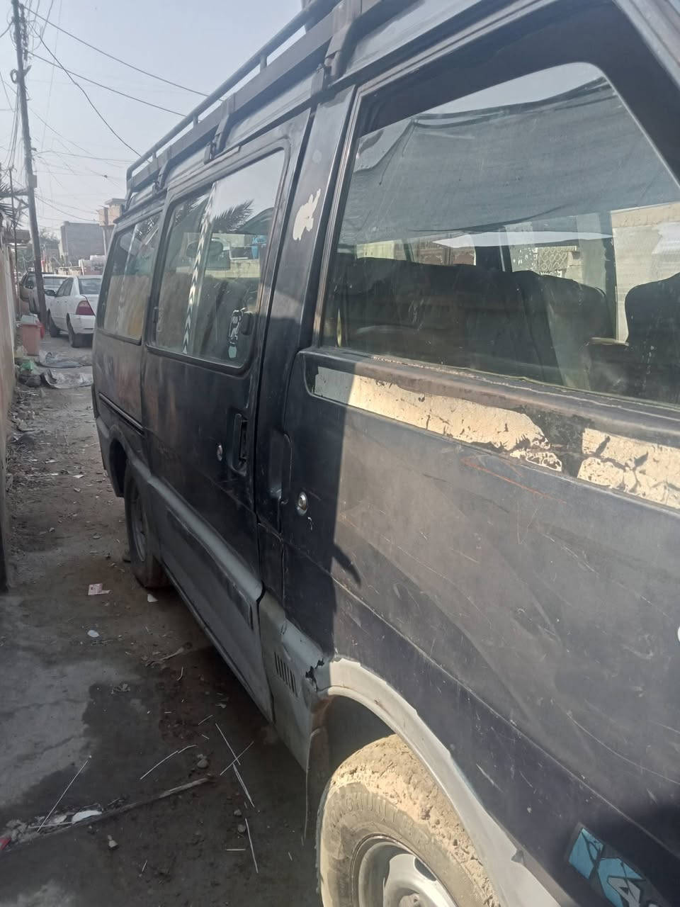 كيا بستا للبيع موديل 94 رقم بغداد سعره 27 وبيها مجال رقم ***********
