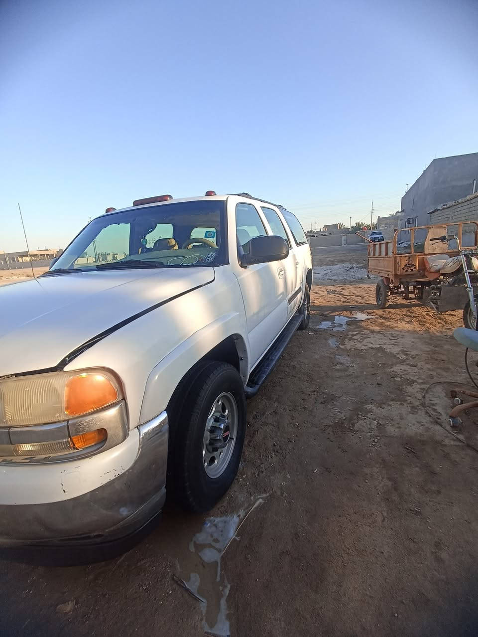 سلام عليكم جمسي مديل 2001مكينه 5300كير1000 صبق عام السياره مشروع وطني رقم بغداد انكليزي السياره مصفره اصولي  تفاصيل اخره تصل عله رقم *********** سعر110وبيها مجال البصره الدير ناحيت النشوه
