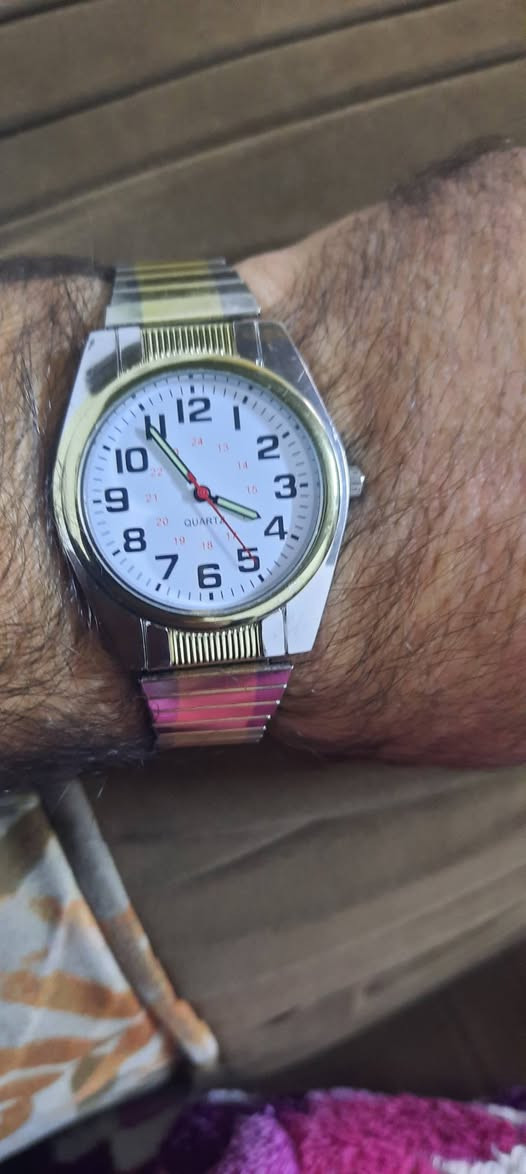 اي ساعه تعجبك علق ويجيك سعرها عام مو خاص التتميم خاص وتدللون زبائني الكرام


**إذا كنت صاحب هذا الإعلان وتريد حذفه لأي سبب، رجاءا أرسل رسالة إلى الدعم الفني**