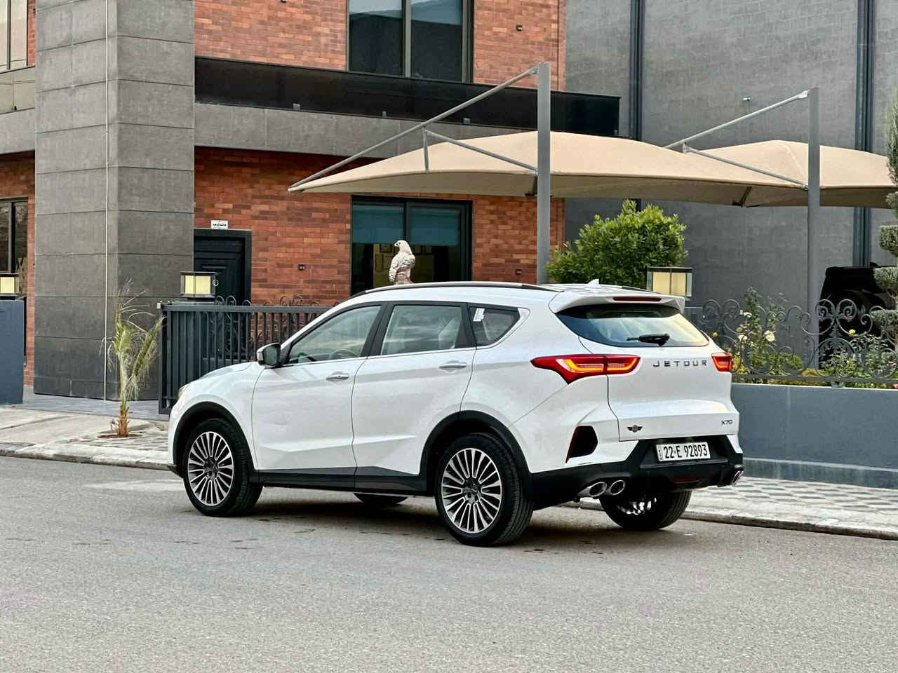 ‏Jetour x70
مودیل2024
 5 سال ضمان شەریکە هارلم فول فولمسفات
تةنها 18 هةزاري رويشتي 
محرک4پستن1.5Tتوربو
ئوکتانی بەنزین91
3مقعد 7راکب
بينج كاميرة 
رادار 
گيج اليكتروني 
بةسمة بريك بةسمة 
گوشين جلد كارةباي 
بة ناوي خومە هیجی نیە  
(***********) سحری 145 أربيل, العراق
