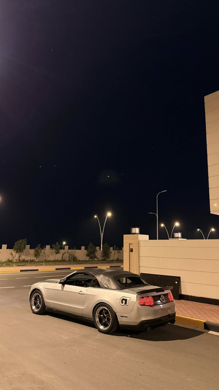 سلام عليكم البيع  موستنك  حبتور2010
مكينه سته سلندر4000 مكينه وكير وحداديه شرط حادث خلفي مرشوشه جمالية اثر جراد  تخم تاير كشنات جلد كشف كهربائي رقم بغداد مشروع وطني اب اسمي سنويه ال2030تبريد نقص شبجه فقط سياره جاهزه  من كلشي كلش حلوه مكانها بل بصره سعرها63 بيها مجال بسيط لاستفسار ‭0773 837 7863‬
