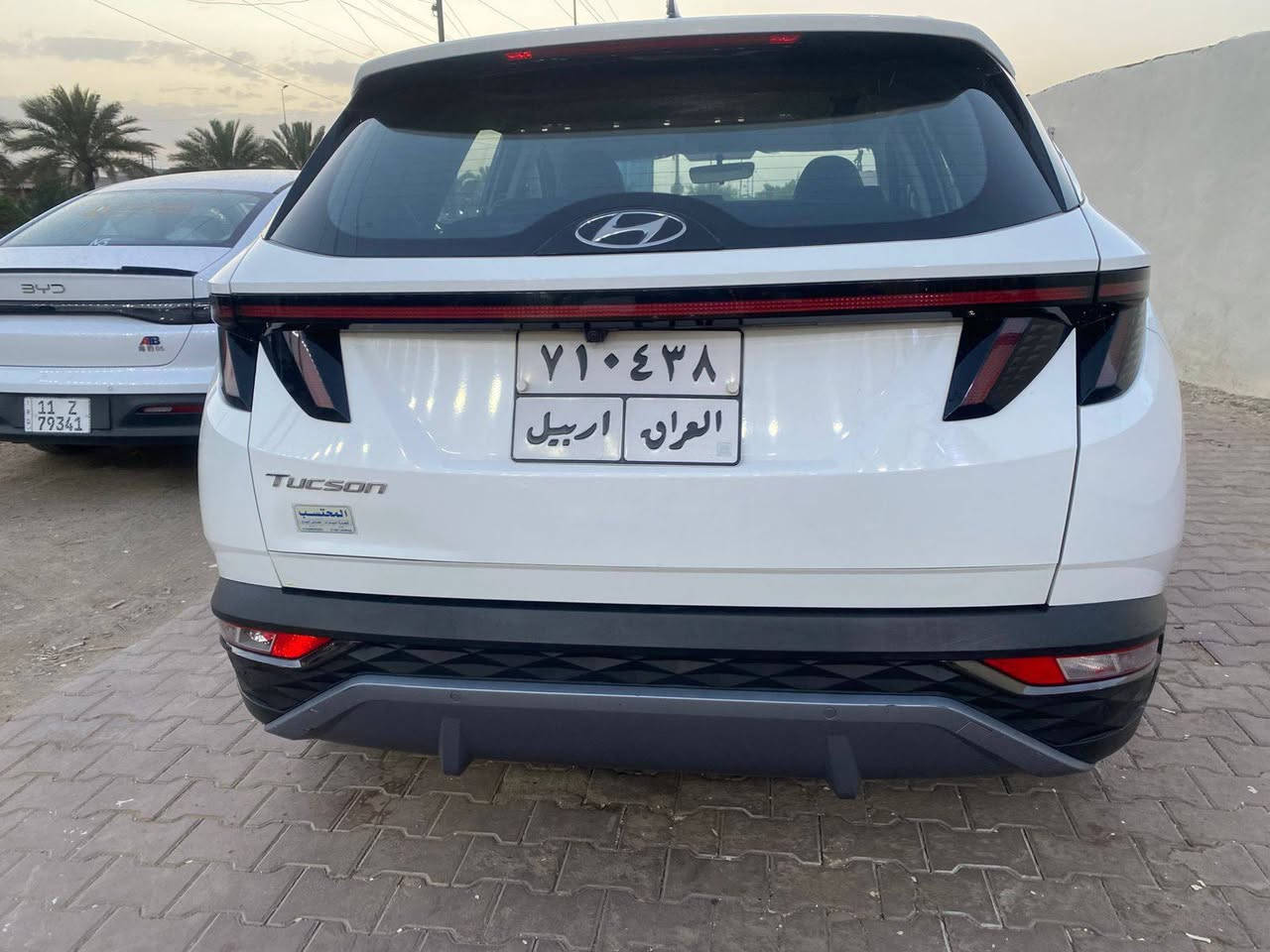 يا الله سلام عليكم
توسان خليجي 2022 رقم اربيل نص فول  مواصفات سياره
داخل جلد لونين
كشنات كهرباء
مكينه 2000 دوش
شاشه كبيره
تحكمات ستيرن جهتين 
بصمه ابواب
بصمه تشغيل
تشغيل عن بعد
حساسات امامي خلفي
اوتو هولد
هاند بريك بصمه
كامره خلفيه
قماره حديد
3 قطع تبريد
اشاير مري مري شفط
ويل كب 18
اناره led
تايرات جدد
صدر نضيف
سياره جديده ماشيه 37 الف
بيه رصعه بل صندوك على حاله 
وبيه بارد بل باب الخلفي خفيف بدون صبغ بدون تبديل فقط بارد 
سياره على حاله شركه مكاني بغداد شعب جوه السوك سعر السياره 180 وبيه مجال ***********
