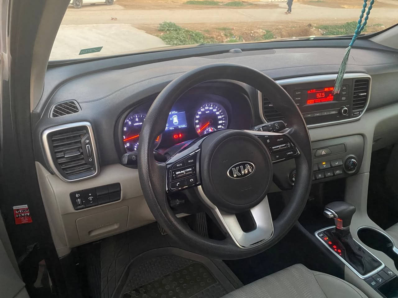 السلام عليكم || مده مده سنه ما اشغل بل اقصاد ولا اشتغل بدون مقدمه 
سبورتج موديل 2019 لون سمنتي خليجي كفاله عامه شماليه السياره مابيهه نقص برغي مقدمه من (90$ الى 100$) والباقي من السعر مده سنه مو شراي لا تتصل ولا تعامل 
___________

للاستفسار والاتصال / ***********📞✔️.
