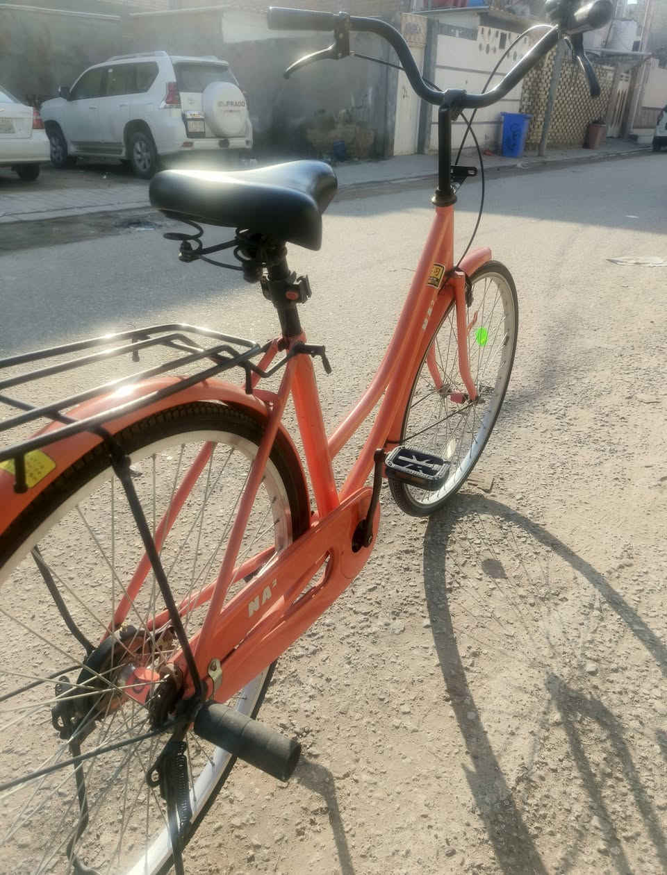 متوفر بايسكل للبيع حجم 26 سعر م100 وبي مجال للشراي مكان نجف حي المهندسين للتواصل ***********
