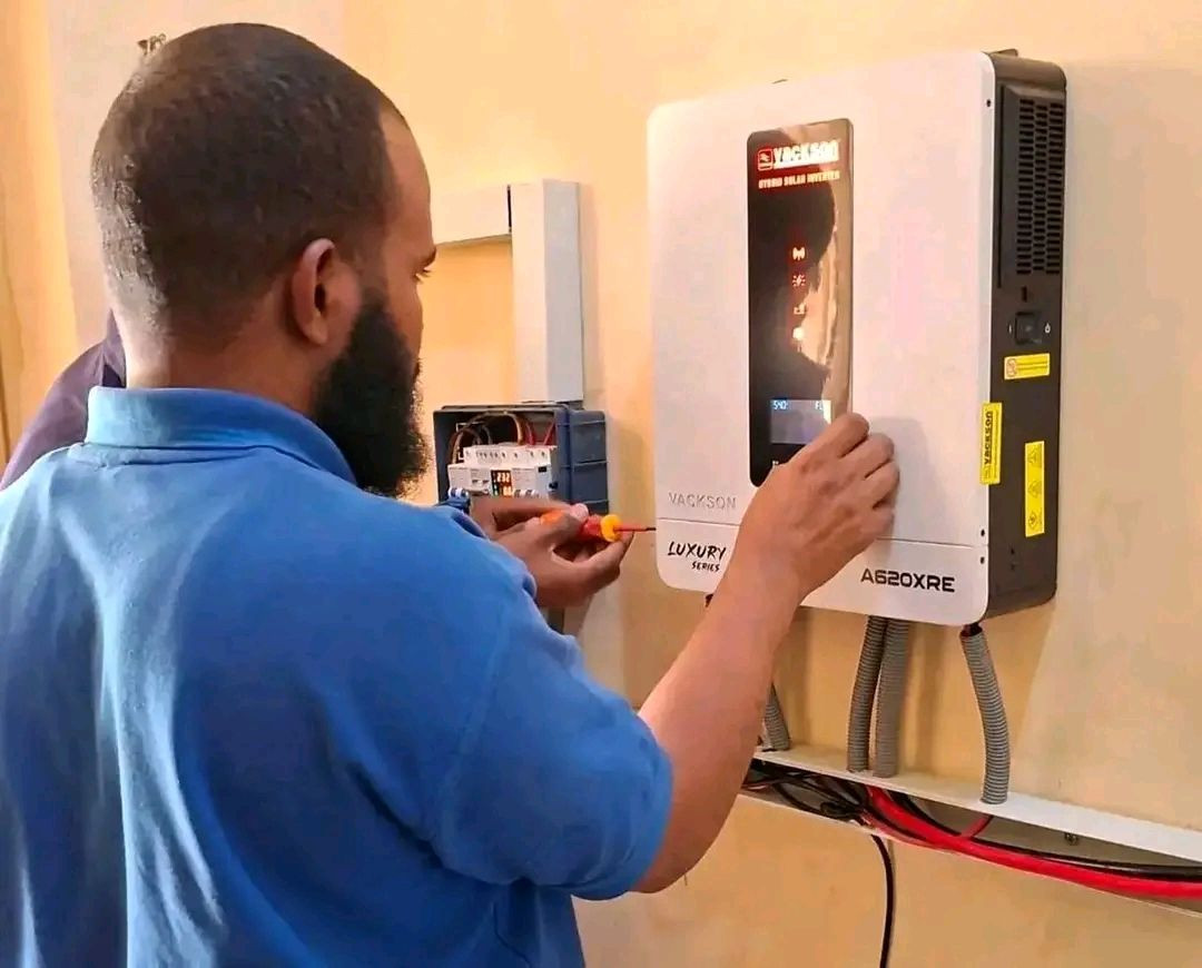 ريح نفسك من خطوعات الكهرباء متوفر لدينا الان منظومه منزليه متكامله فيها 4الواح جينكو 550 وات اثنين بطاطير 200 امبير ومحول 4كيلو التكلفه 2,800
القسط الاول 400الف مقدمه شامله للتوصيل والترحيل والتركيب لي ضمان المنظومه وبنسبة لي باقي المبلغ تدفع كل شهر بتدفع 300الف علي حسب المنظومة المطلوبة
تسليم جميع الولايات.    الواتساب فقط 0901296990


**إذا كنت صاحب هذا الإعلان وتريد حذفه لأي سبب، رجاءا أرسل رسالة إلى الدعم الفني**