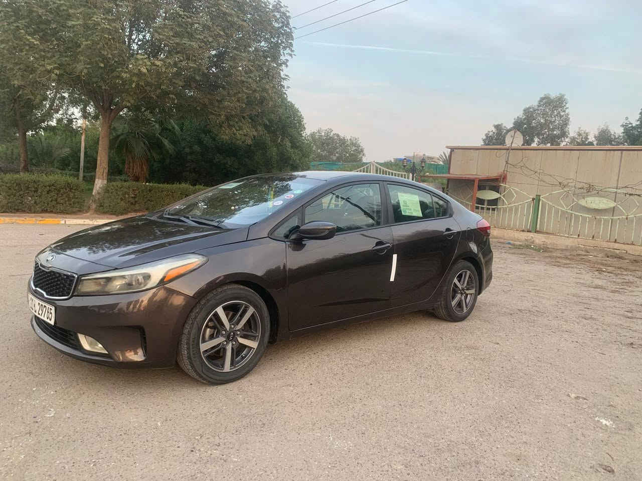 سلام عليكم مرخصة الادمن المحترم فورتي رقم بغداد موديل ٢٠١٧ وارد امريكي
بيها ٥ قطع صبغ بدون دواخل 
كير مكينه كفاله 
مكينه ٢٠٠٠ دوش 
كير اي تي 
صدر مكفول 
تبريد تدفئه مكفول 
ماشيه ٨١ حقيقي 
وصور حادث مرفق بالمنشور 
السعر ١٠٤  وبيها مجال كلش قليل
عنواني بغداد منصور 
رقم هاتف ***********
