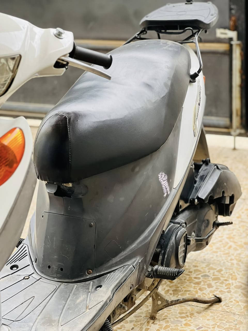 سلام عليكم ادرس قديم للبيع دراجه كلشي شغال بيهة مكينه مفتوحه مره وحده فقط السعر 500وبيهة مجال بسيط  باقي التفاصيل خاص


**إذا كنت صاحب هذا الإعلان وتريد حذفه لأي سبب، رجاءا أرسل رسالة إلى الدعم الفني**