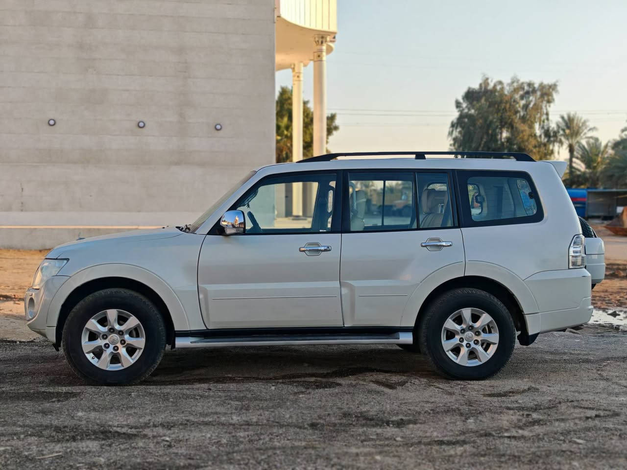 باجيرو 2014 حبتور لون صدفي
فول مواصفات الحبتور اعلى فئة بالباجيرو  
رقم بغداد باسمي تحويل ثاني يوم
سياره كفاله عامة
المواصفات:
فتحه طكتين 
داخل جلد 
كشنات  كهرباء 2
دمامات حبتور 
علامه حبتور 
دبل تحكم ستيرن 3
ويل 17 
لايت هيلوجين اصفر اصلي
زراك لايت 
بكلايت ضبابي
داخل صاج 
ستيرن صاج
7راكب 
فوريل 
مري شفط 
ثلاجة بل جكمجه
قرص جنجر 6 اقرص 
8 ايرباك 
محرك 3500/6
حساس خلفي 
كامرة
اشاير بل مري 
مكان السيارة بغداد
للاستفسار *********** او تساب 

السعر: 200 ورقة وبيها مجال
