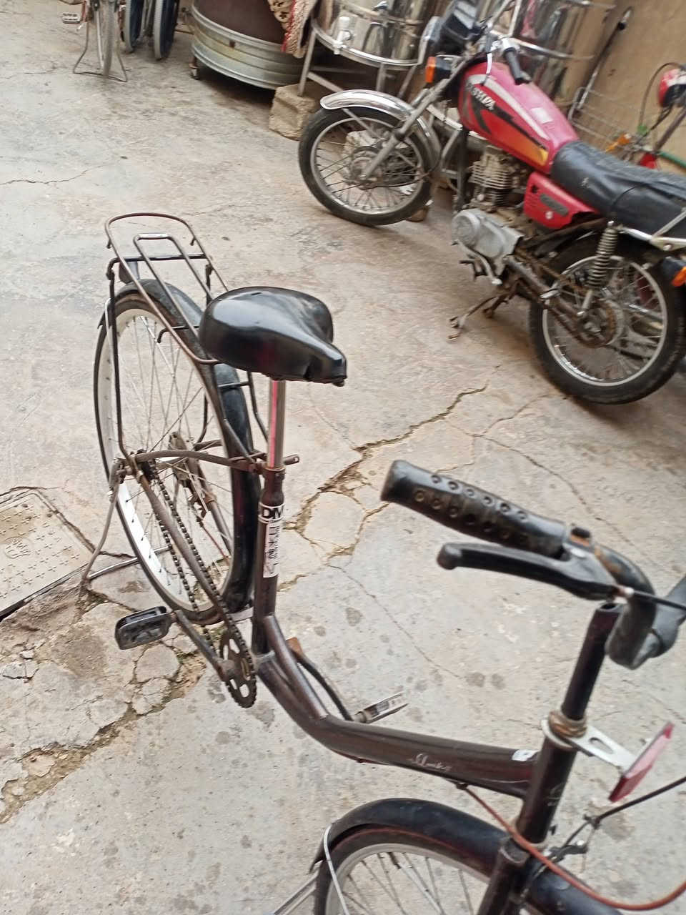 للبيع بايسكل جديد ويلة جديد البايسكل ياباني ما بي عطل او نقص بريك كدامي وراني شغالات  سعر 65 وبي مجال للطيبين كربلاء


**إذا كنت صاحب هذا الإعلان وتريد حذفه لأي سبب، رجاءا أرسل رسالة إلى الدعم الفني**