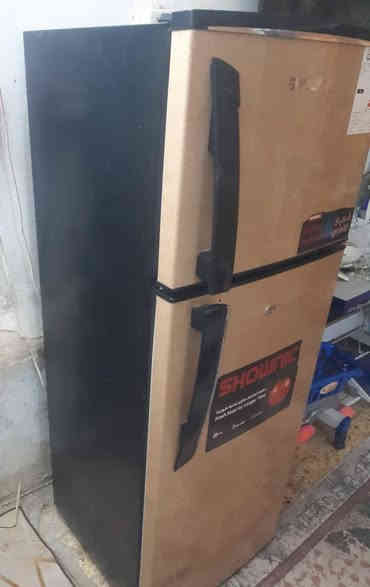 سلام عليكم ثلاجه للبيع ما صار هواي من اخذتهه اخت جديده لسعر 200 تواصل ***********
