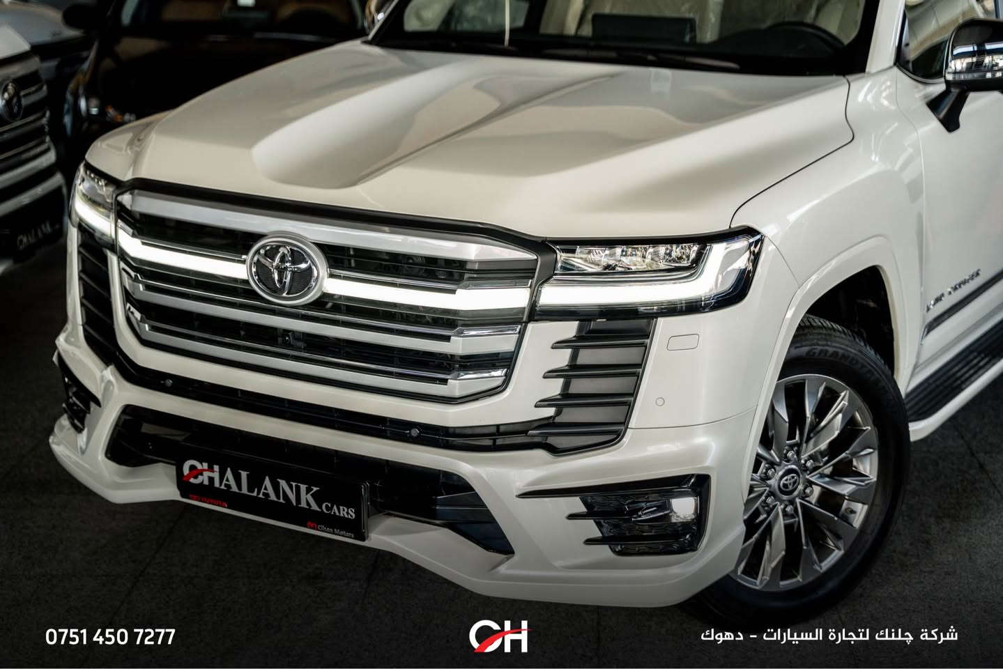 السنة: 2024
الممشى: 15,000 كم
الوارد: خليجي – Cihan (GCC)
الموقع: دهوك

المحرك ونظام الدفع:
 • محرك V6 سعة 4.0 لتر (تنفس طبيعي NA)
 • قوة تقريباً 271 حصان
 • عزم دوران حوالي 385 نيوتن متر
 • ناقل حركة أوتوماتيك 6 سرعات
 • نظام دفع 4x4 دائم

الأداء:
 • تسارع 0 – 100 كم/س حوالي 9 ثواني
 • السرعة القصوى تقريباً 200 كم/س

المواصفات:
 • فئة VX Limited
 • 7 ركاب
 • مقاعد جلد فاخرة
 • مقاعد أمامية كهربائية
 • تدفئة وتبريد للمقاعد الأمامية
 • شاشة وسطية كبيرة
 • Apple CarPlay + Android Auto
 • كاميرات 360 درجة
 • حساسات أمامية وخلفية
 • مثبت سرعة
 • مكيف أوتوماتيكي ثلاثي المناطق
 • فتحة سقف
 • أوضاع قيادة للطرق الوعرة
 • قفل دفرنس
 • نظام نزول من المنحدرات
 • مرايا كهربائية مع طي
 • مصابيح LED
 • جنوط ألمنيوم وكالة
 • نظام الثبات الإلكتروني + ABS
 • نظام إنذار + قفل مركزي

⸻

📞 للمزيد من المعلومات:
***********
◽ شركة جلنك وليد صبري
🔘 لتجارة السيارات – العراق / دهوك
📍 سوق سيارات دهوك
🕘 ملاحظة: يرجى الاتصال من الساعة 9 صباحاً حتى 7 مساءً دهوك, العراق
