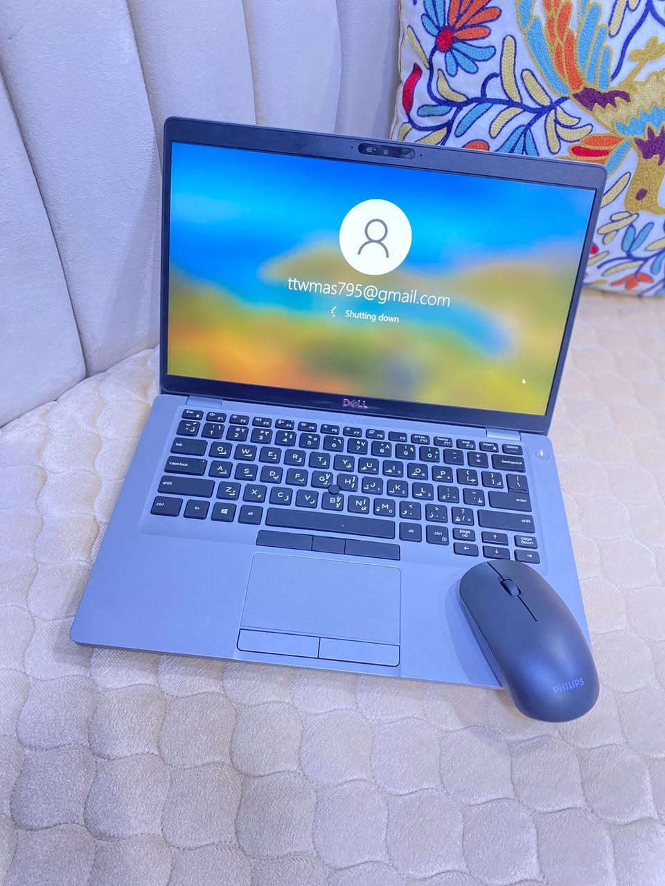 💻 لابتوب Dell أصلي للبيع – مواصفات قوية وحالة ممتازة

المواصفات:
• المعالج: Intel Core i5 – الجيل العاشر
• الذاكرة (RAM): 16GB DDR4
• التخزين: 256GB SSD سريع
• كرت الشاشة: 4GB
• حجم الشاشة: 14 إنج
• دقة الشاشة: Full HD 1920×1080 (يدعم 8K)
• نظام التشغيل: Windows 11

المميزات:
✔️ أداء سريع بدون تهنيج
✔️ بطارية تدوم أكثر من 4 ساعات
✔️ شاشة واضحة ومريحة للعين
✔️ كيبورد عربي / إنكليزي
✔️ وزن خفيف وسهل الحمل
✔️ مناسب للشغل، الدراسة، البرمجة، والتصميم

الحالة:
نظيف جدًا، بدون كسور أو أعطال

📦 الملحقات:
• الشاحن الأصلي
• ماوس
• حقيبة لابتوب

💰 سعر خاص
📲 التواصل واتساب: ***********
