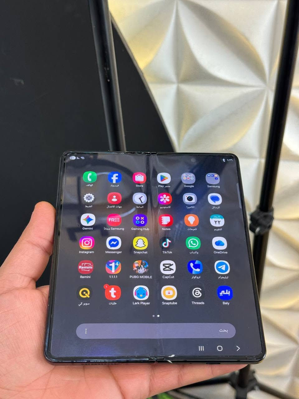 السلام عليكم
سماسونكGalaxy Z Fold4 للبيع جهاز نضيف بس بي مشكله بل شاشه الجبيره مرات متشتغل تشكل ابيعه هيج اما الباقي مابي عيب ذاكره256سعره 250وبي مجال رقمي ***********2 وذا اكو مراوس اراوس عادي
