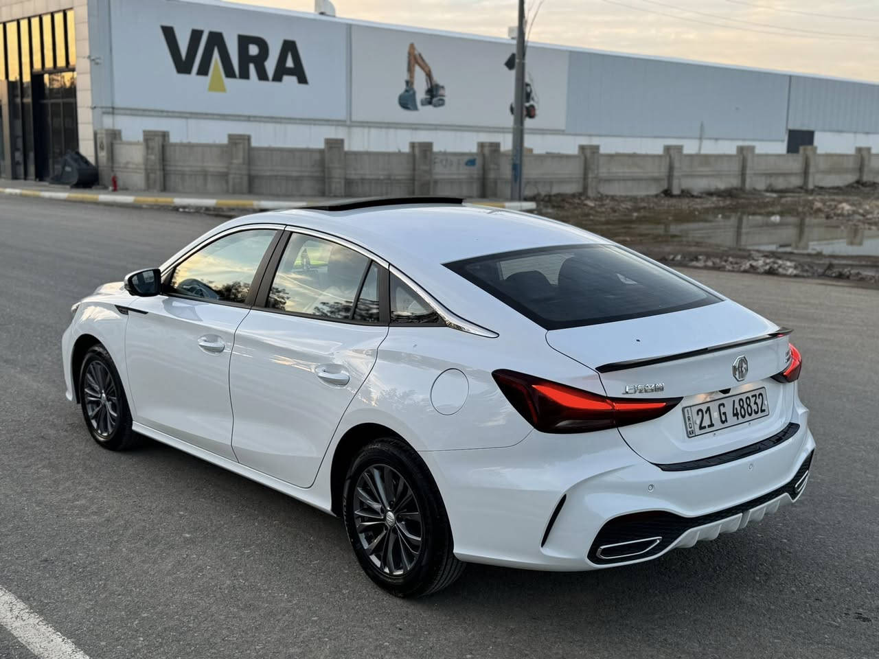 ئێمجی جیتی 2024 
شکڵ تازە 
فول مواسەفات 
بێ بۆیاخ بێ سارد بێ شوخت سۆنەرم داناوە 
11 هەزار ڕۆشتوە 
سعری 119 گەڵا 
***********
