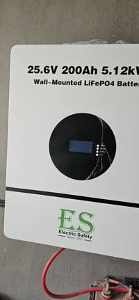 بطارية ليثيوم • ٢٤ فولت • ٢٠٠ أمبير