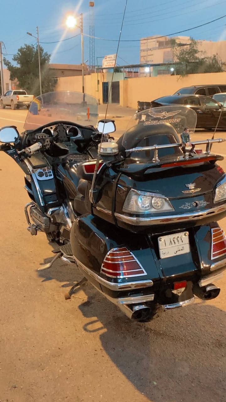 كولدن 2003كلش حلوه وجديده شوفت عينك تخم تاير ماي راديتر ودهن جديدعنواني البصره سعر خاص ***********
