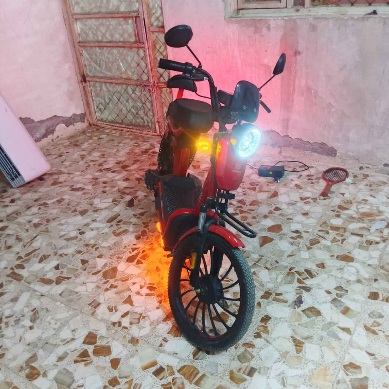 دراجة شحن 3 سرع
5 بطاريات
شغاله جاهزة
السعر 350
مكاني بغداد الشعب حي البساتين
***********
