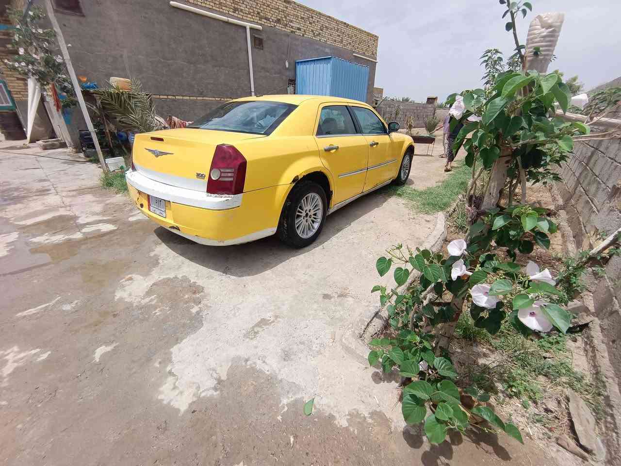 سلام عليكم سياره لفين٧خطه بصره عماره سعر 70وبيه مجال بكا لبصره***********
