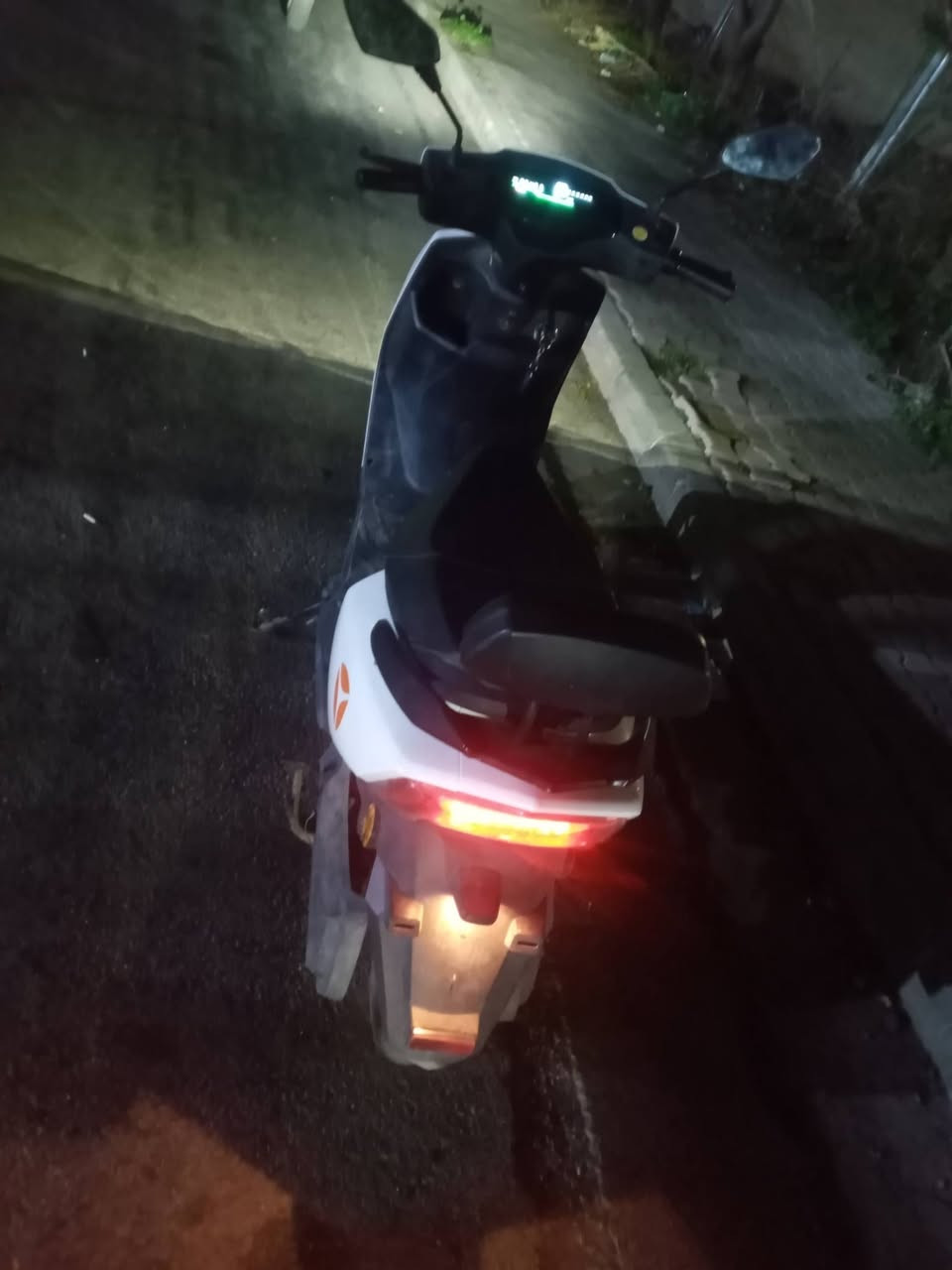 600قفل


**إذا كنت صاحب هذا الإعلان وتريد حذفه لأي سبب، رجاءا أرسل رسالة إلى الدعم الفني**