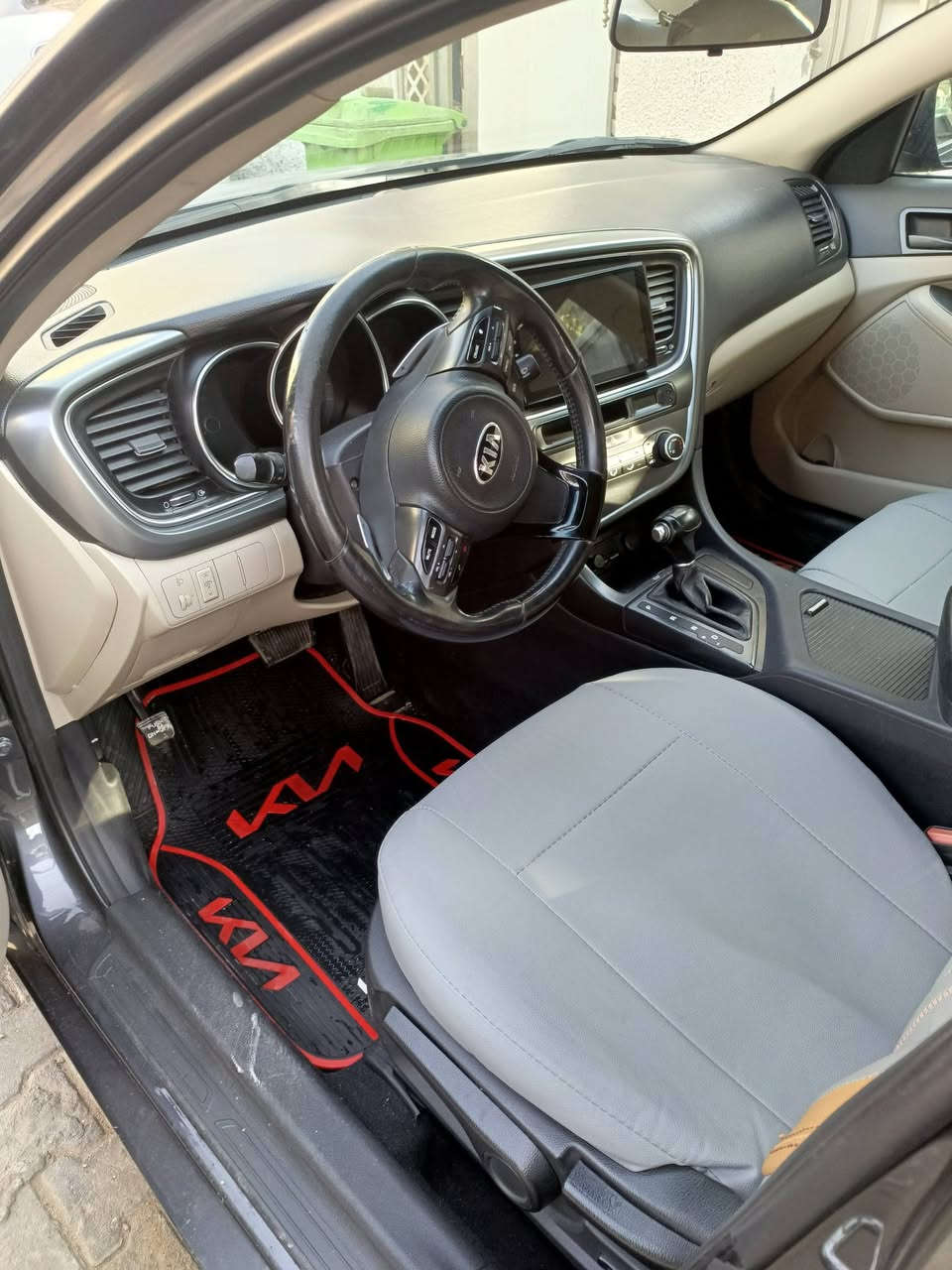 السلام عليكم اوبتما ٢٠١٤ خليجي مكفولة من الضربة والصبغ بيها فقط بارد رقم اربيل مكين ٢٠٠٠ دوش رايدها ١٢٠ وبيها مجال مكاني البنوك هاتف ***********
هاتف ***********
