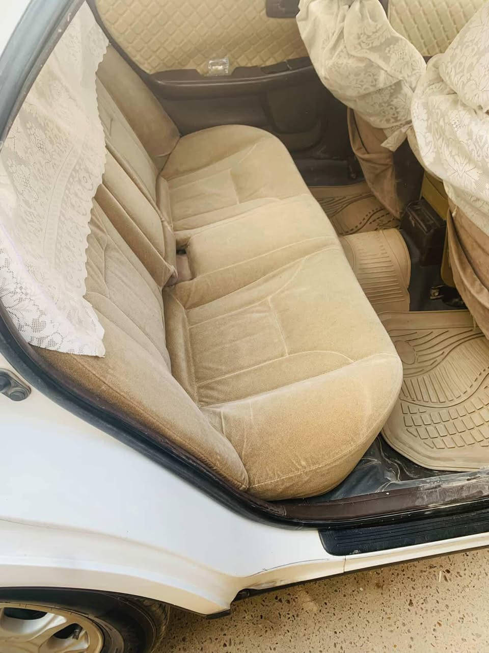 سلام عليكم ورحمه الله وبركاته
كرسته للبيع مديل 92 كفاله عامه. كير مكينه حداديه
تخم تاير السعر 73 وبيه مجال مكان ديوانيه قضاء الشاميه
***********
