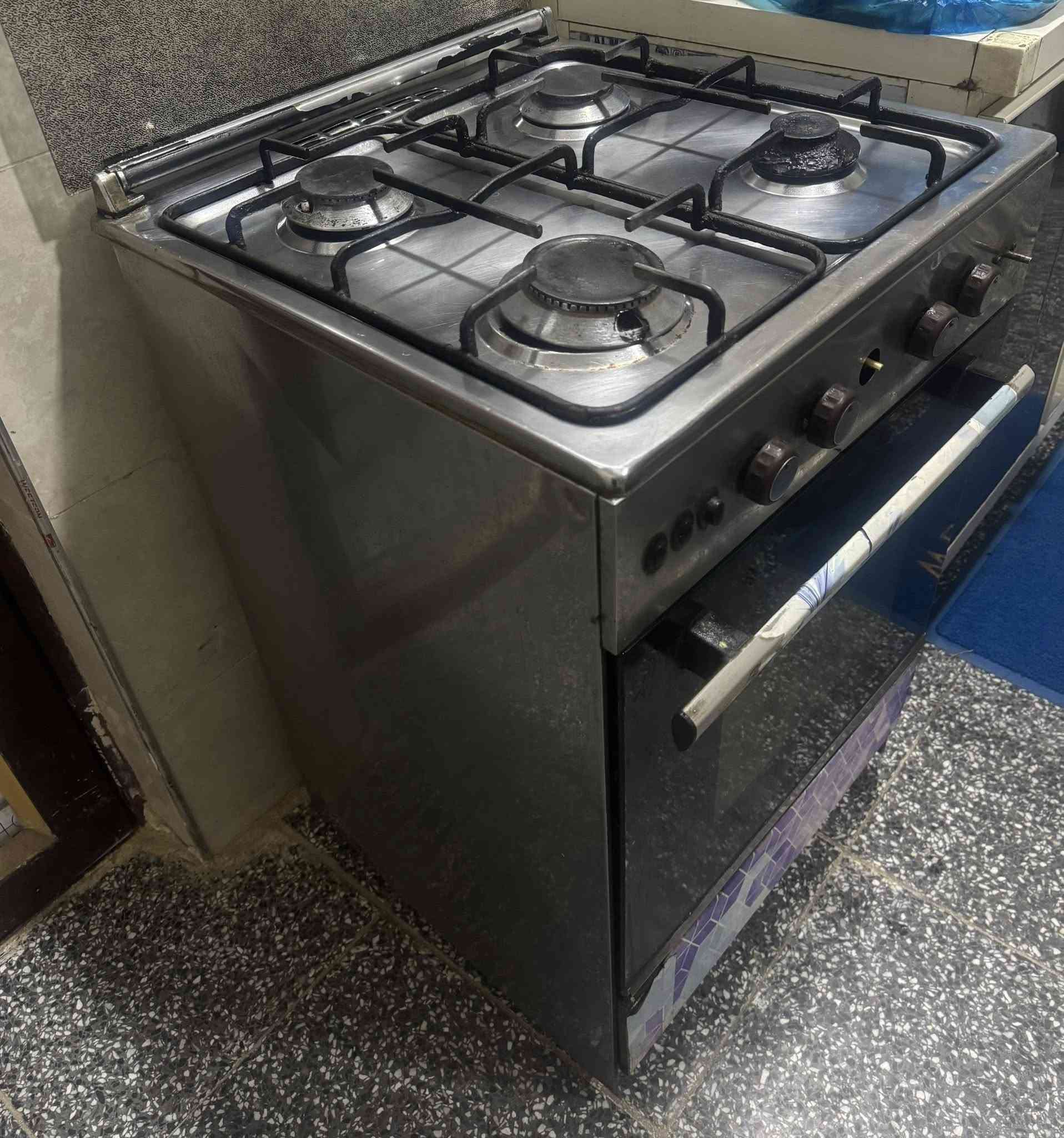 السلام عليكم طباخ للبيع مثل مــا واضــح بالصوره بــ ٥٠ الف مكاني بغداد


**إذا كنت صاحب هذا الإعلان وتريد حذفه لأي سبب، رجاءا أرسل رسالة إلى الدعم الفني**