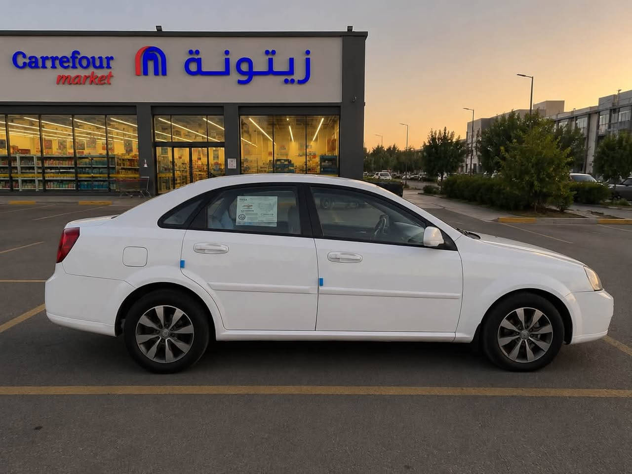 ســـلام عــلــيــكم
شـوفـر لـيت اوبــتـرا 
موديل : 2010
العداد : 175 km 
بيه صبغ البنيد  اثر جراد بدون دواخل شرط الفحص كفاله عامة عدا البنيد من الصبغ والضربة والتبديل
محرك 1.6 دوش شرط لاتبخير ولاتنقيص 
كير اوتوماتيك 
* جام كهربائي 
* ⁠لايت زينون عالي الاصلي 
* ⁠تخم ويل
* ⁠تخم تايرات جديد 
* ⁠منفذ AUX + بلوتوث 
* ⁠كشنات نظيفة
السيارة جديدة استخدام شخصي مال بيت حدادية وميكانيك خير من الله رقم بغداد الأماني مشروع وطني غرامات مصفرة سنوية لل ٢٨ جاهزة من كل النواحي السعر المطلوب 73$ وبيها مجال بسيط مكاني بغداد الرصافة الشراي يتصل ***********
