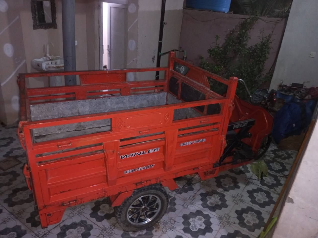 ستوته شحن بطارية 6 سعرمليون100 مجسر بعقوبة المفرق رقم ***********
