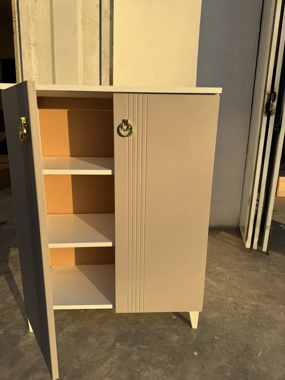 معرض صائب للغرف التركية العنوان الشركاط الساحل الايسر مفرق عويجيله اسعار مناسبه جديد فقط ***********
