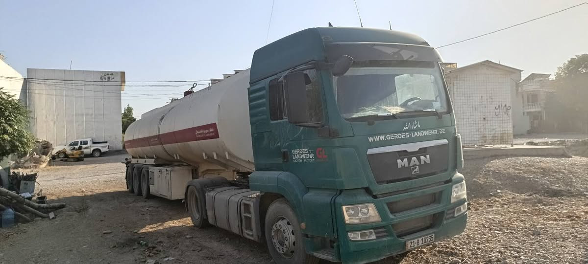 للبیع  مان 2005 اوتماتیك بجم بیریفان محرك انجكتر 480 صینی عربانه دنكیر مزوج  سنویه جدیده رقم جدید تحویل مباشر ***********
