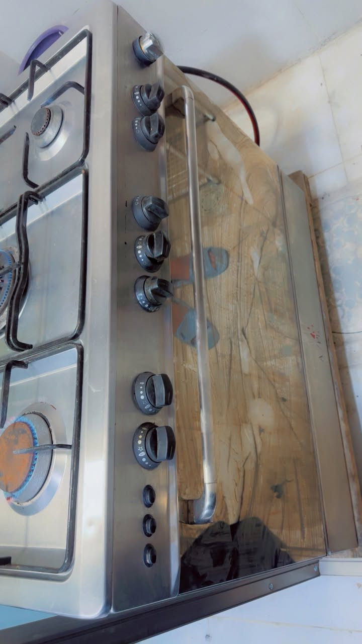 طباخ ٥ عيون لبيع نظيف جدا شغال وفرن بعده مامستخدم اصلن سعر ١٥٠ وبي مجال عنواني بغداد


**إذا كنت صاحب هذا الإعلان وتريد حذفه لأي سبب، رجاءا أرسل رسالة إلى الدعم الفني**