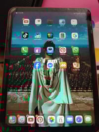 ايباد ١٠ • ابل • جديد