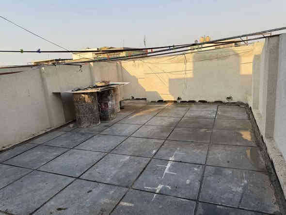 سلام عليكم بيت ١٠٠ مكان البيت قرب شارع المواكب مطلوب اسكان ٣٣.. سعر الصافي ٧٣..   ***********
