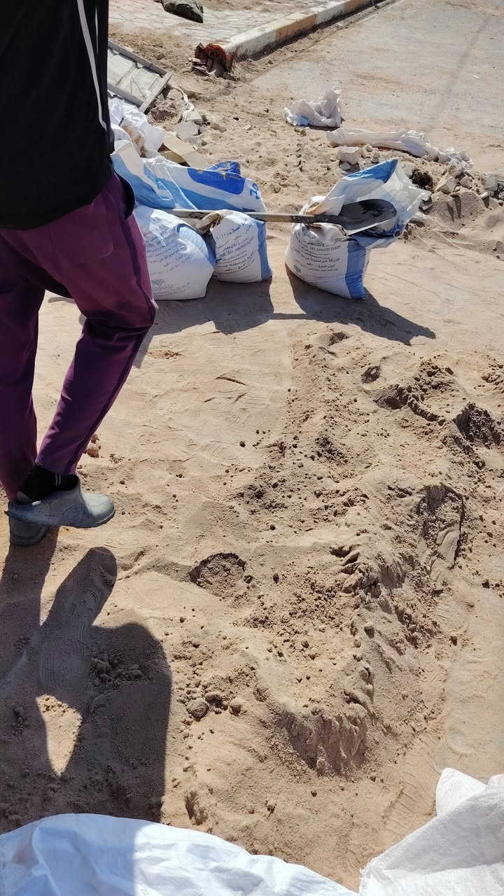 نشتغل كافة الأعمال اسعار مناسبة 
تصعيد كافة مواد البناء و لبخ
تنظيف البيوت جميع الطوابق 
ادخال السبيس
غسل البيوت وتنظيفها من مخلفات البناء 
حفر وتفليش 
تشربت السراميك ارضي وجداري 
تنظيف الابواب والشبابيك


**إذا كنت صاحب هذا الإعلان وتريد حذفه لأي سبب، رجاءا أرسل رسالة إلى الدعم الفني**