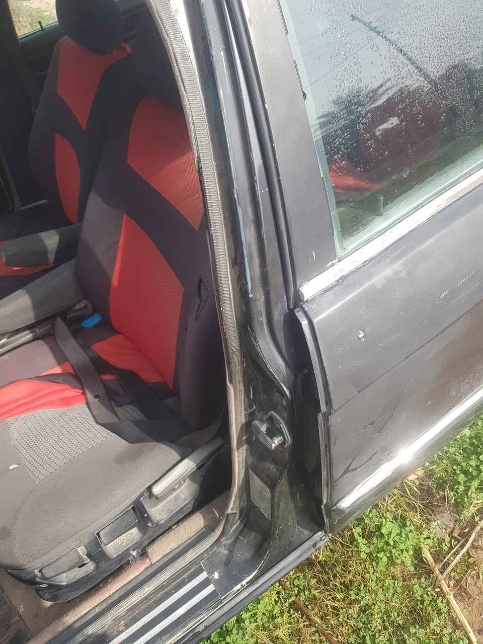 بي ام موديل 91 رقم ديالى نكليزي سنويه 35 كير ومحرك واكسن شاصي كفاله سياره كشرها مال تعمير يردالها ترتيب سعر ٢٨ورقه اتصاب متوفر وتساب ***********
