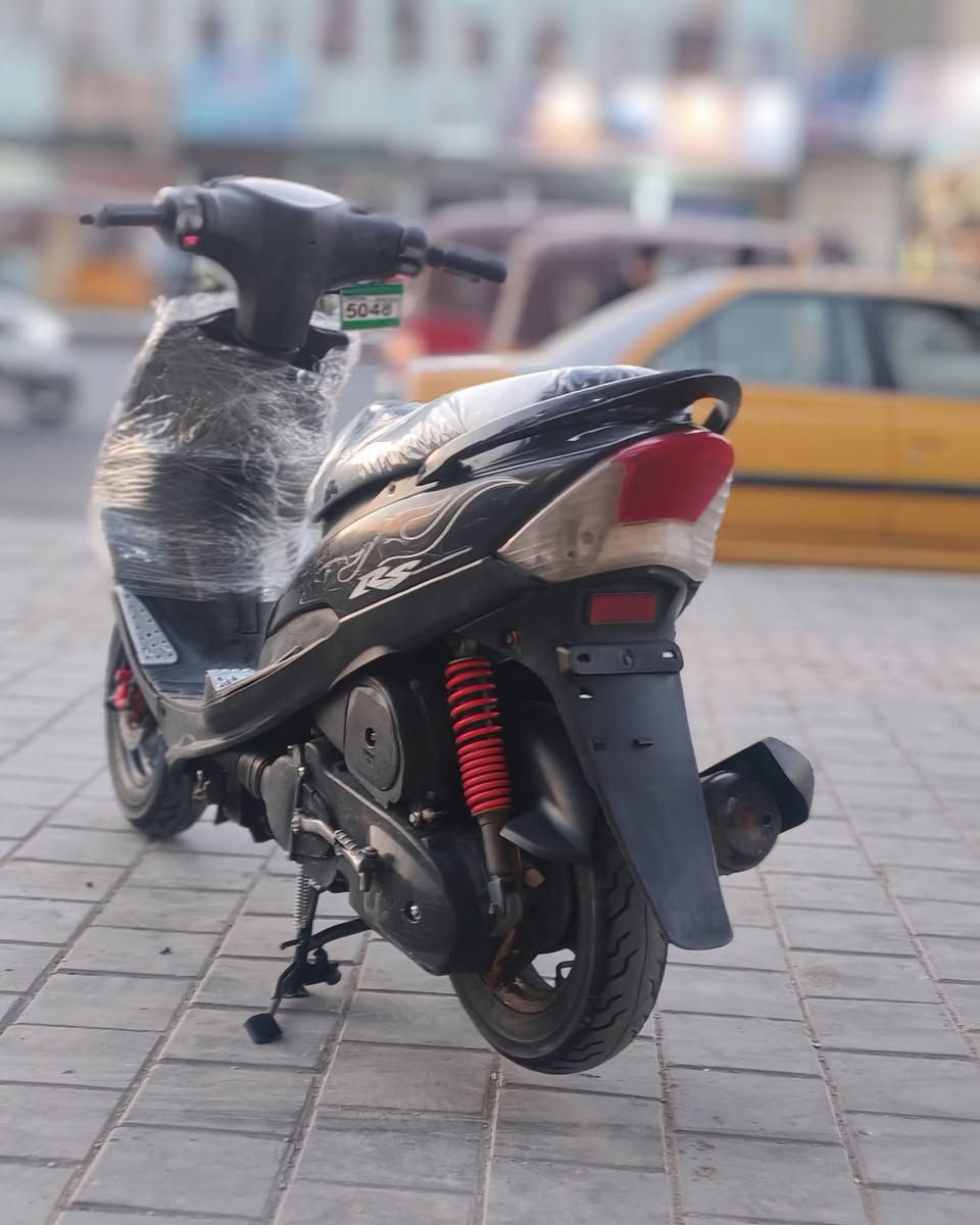 السلام عليكم 🤗🤭
دراجة ماكس عدلة للبيع دراجة بلادية وجديدة خير من الله كلة شغال سلف هندر كهربائيات كلهة شغال دهن جديد تايرات ختم واحد جيب فيتر وفحص عنوان مدينة الصدر للاستفسار (***********)...
