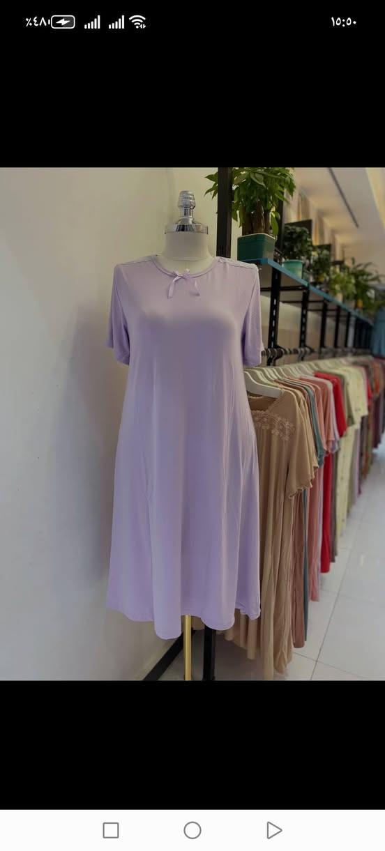 السلام عليكم متوفر هذا الموديل بالوانه يلبس وزن من 60الى 95 خامه زبده طويل درجه اولى سعره 8000فقط
خامه راهيه جدا القياسات الخاصه تعالو 😘
للحجز *********** متوفر توصيل 🛵 🛵
