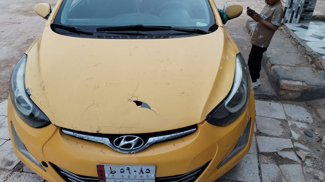 الانترى ١٢امريكي ضربه جاملق وبنيد عابره  الشاصي مكفول من الكص رقم بغداد بسمي مكفوله من الكص والعيب الشرعي سياره عوزه بس تبريد حداديه جديده كير محرك خير من الله محرك ١٦٠٠ بيع ٨٧وبيه مجال وترهم مراوس بسوناتا تكسي مضلع مكان سماوه  وبيه طخات بسيطه ومكانات مشيول صبغهن كله مصور وشوف العين المووشراي لايخابر ولايراسل لايتعبني ولايتعب روحه  والشراي يئمر امر ***********
