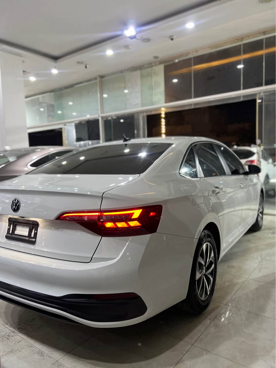 كاتى نه شكاوه هيشتا به شه رتى 
ره قه م كردن كيشه ى نه بى به شه رت
جيتا 2024مواسه فات s sport 
گيرومه كينه و ته بريد و كاره بايى به شه رت 
نيو بونيت بوياخه بى ليدان بى ئرباك
دووجيگاى PDR ماباقى ده عامى بو ده عامى به شه رت
شوين هه ولير *********** أربيل, العراق
