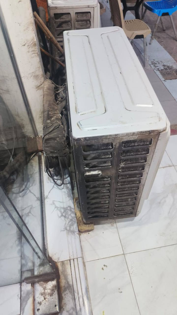 سبلت كنتوري 3 
غاز 410 
جديد استعمال قليل 
ب 650
مع النقل والشد 

 ورشة المرد في المثنئ 
لتواصل 
***********
