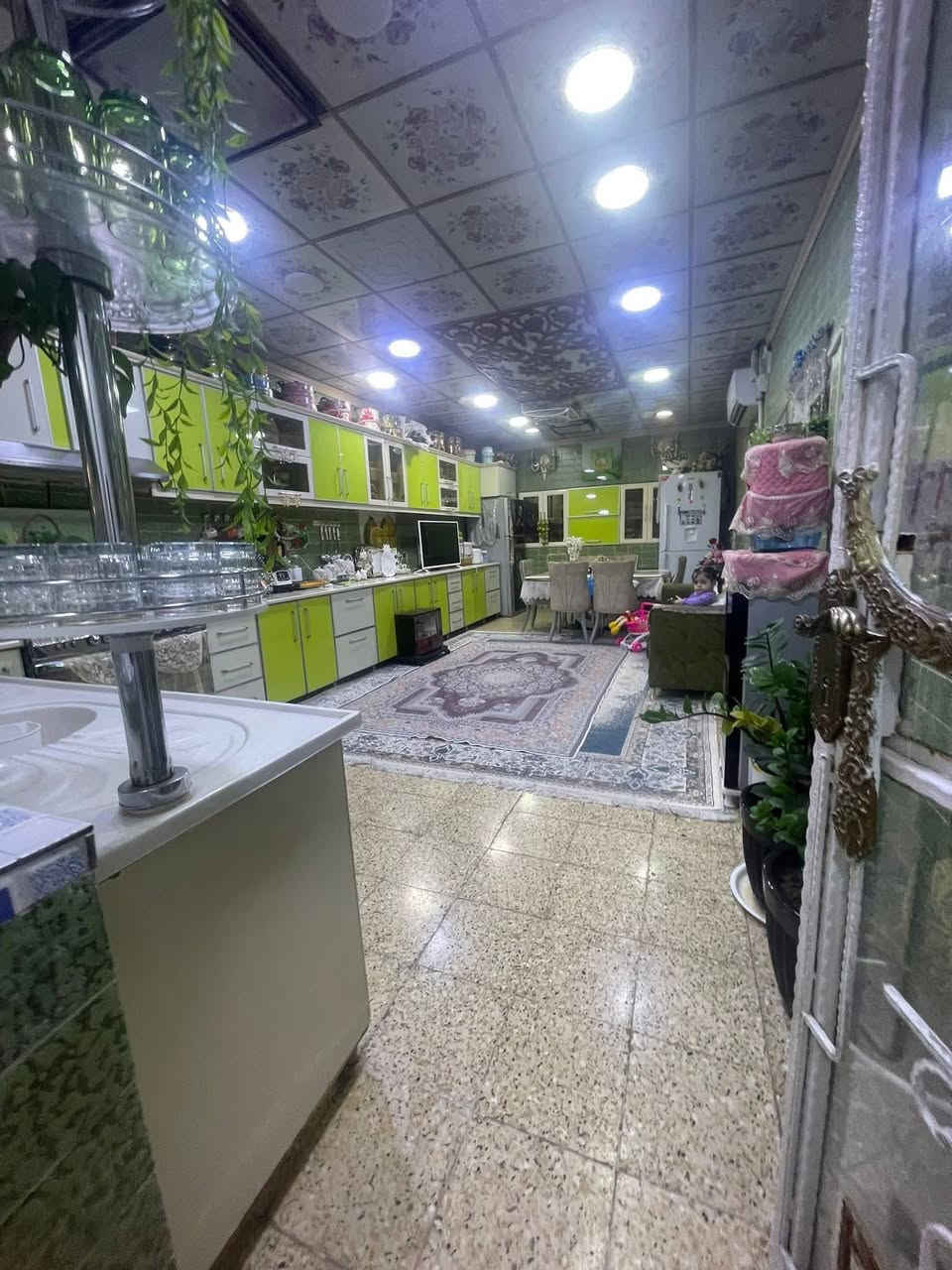 دار للبيع طابو ملك صرف بأسم شخص واحد

الدار جداً نضيف ويُباع بسعر قطعة ارض
♦️المساحة 400 متر واجه 20 متر

♦️الموقع كركوك واحد اذار قرب الفلكة 

بناء 2006 شارع 12 متر 

يحتوي الدار
الطابق الأول  ع حديقة وكراج واستقبال و3 غرف نوم ومطبخ وصحيات مع سرداب غرفة وحدة مخزن

طابق ثاني غرفتين نوم وصاله وصحيات 

💵💵السعر ع الأتصال لطفاً 💵💵

 1- التعامل يكون مع صاحب العقار الشرعي
2- المكتب  وسيط بين الطرفين ولحفظ الأجراءات  القانونية والتأكد من صحة العقار قبل تسليم اي مبلغ بأشراف قانوني 
——————
مكتب زهرة الخليج 
*********** أبو محمد 
0772831000 أبو علي 
—————
4-موقع   المكتب كركوك حي الواسطي 
سايدين القديم مقابل صيدلية صوفيا 
✅نستقبل جميع عروضاتكم السكنيه والتجاريه في كركوك 💯والترويج لها عبر الصفحه الخاصة بمكتب زهرة الخليج 
للأستثمار والتطوير العقاري  معنا نحو الأفضل المكتب مجاز من غرفة تجارة ونتعامل بأشراف قانوني
