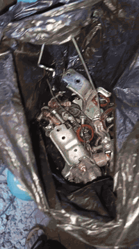 سلام عليكم مكينه حاويه كامري  20022 بس كازكت السعر 4وراق وبيه مجال للاستفسار***********
